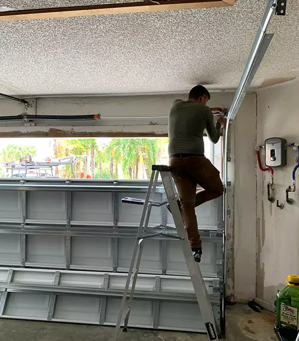 Garage Door Hinge Replacement Pinecrest