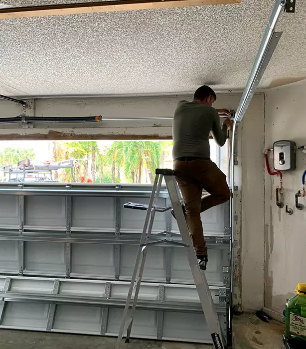 Garage Door Repair Pinecrest