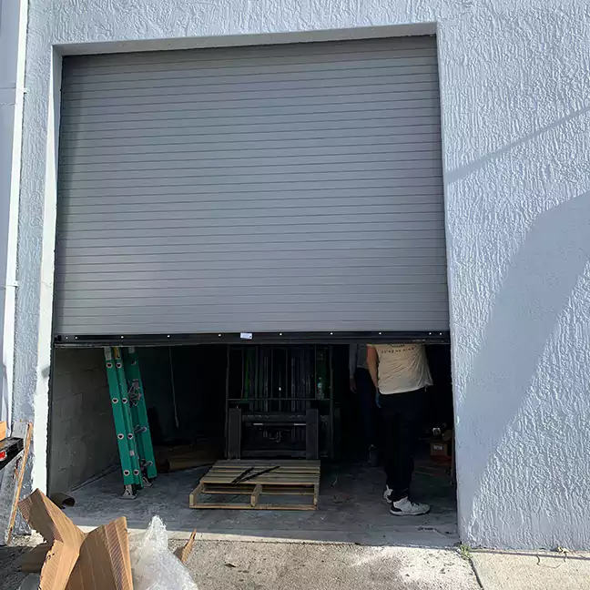 Automatic Roll Up Garage Door Experts in Pinecrest, FL