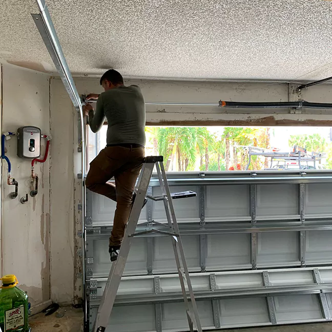 Experienced Garage Door Installation Experts in Pinecrest, FL